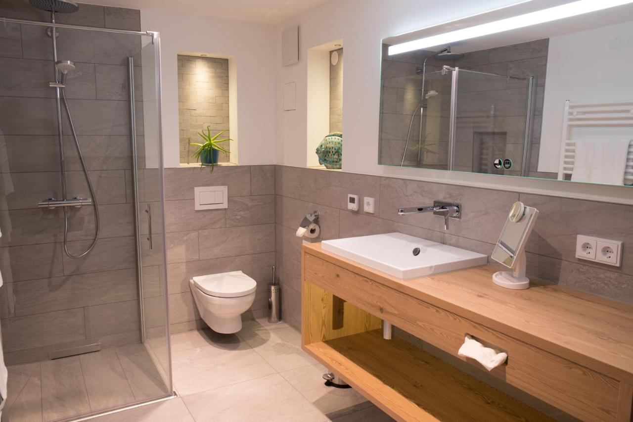 Wenkheimer Hof Ferienwohnung Ипхофен Екстериор снимка