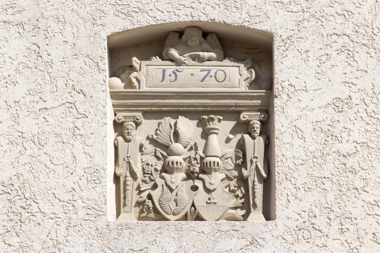 Wenkheimer Hof Ferienwohnung Ипхофен Екстериор снимка