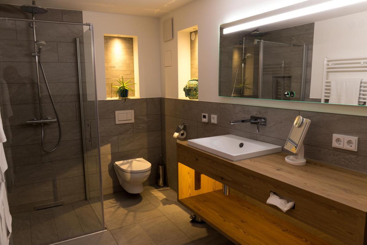 Wenkheimer Hof Ferienwohnung Ипхофен Екстериор снимка